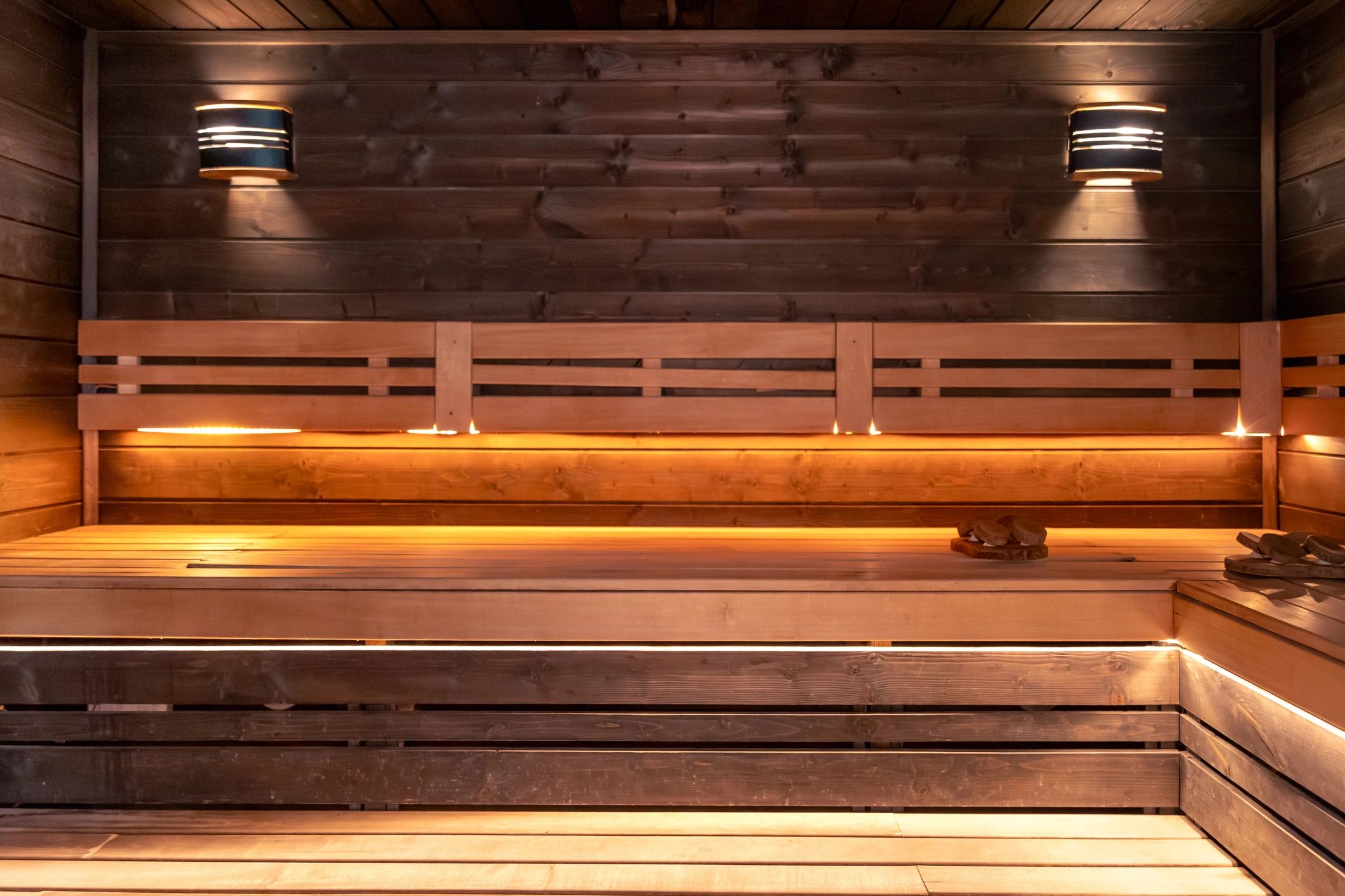 Warm spa setting for body renewal treatments